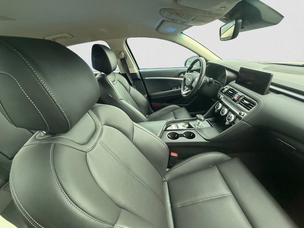 Used 2023 Genesis G70 2.0T image 10