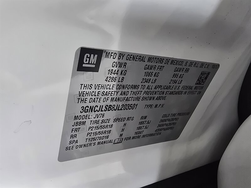 Used 2018 Chevrolet Trax LT w/ Sun & Sound Package FWD image 32