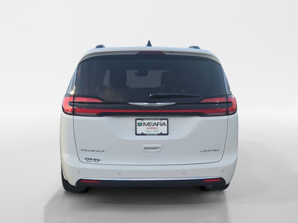 Used 2023 Chrysler Pacifica Limited image 4