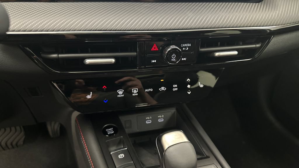 New 2026 Nissan Kicks SR w/ SR Premium Package AWD/4WD image 20