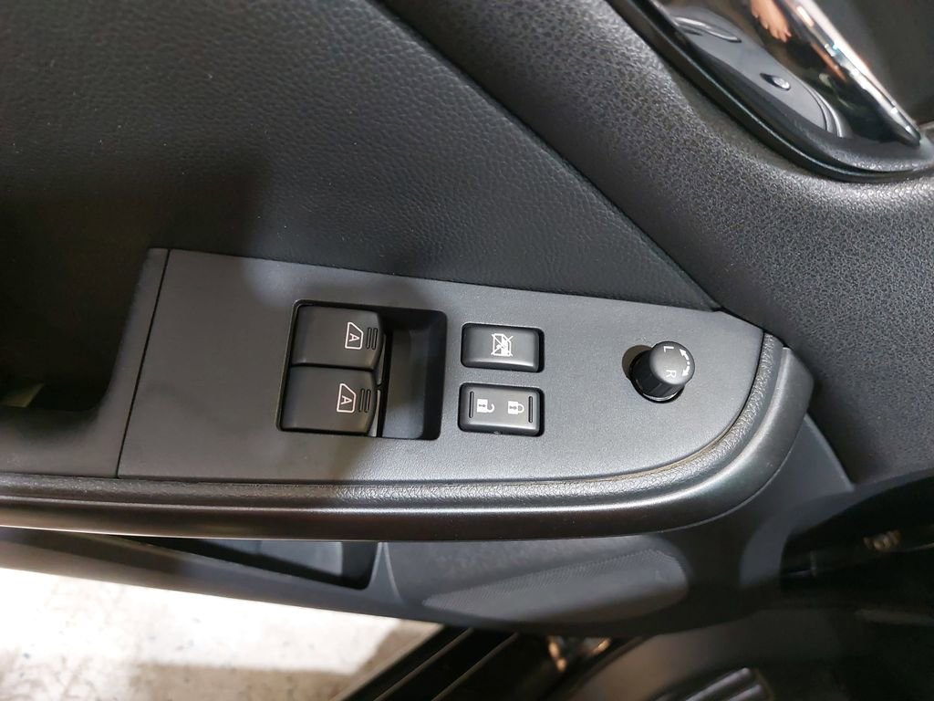 Used 2012 Nissan Altima 2.5 S w/ Convenience Pkg FWD image 25