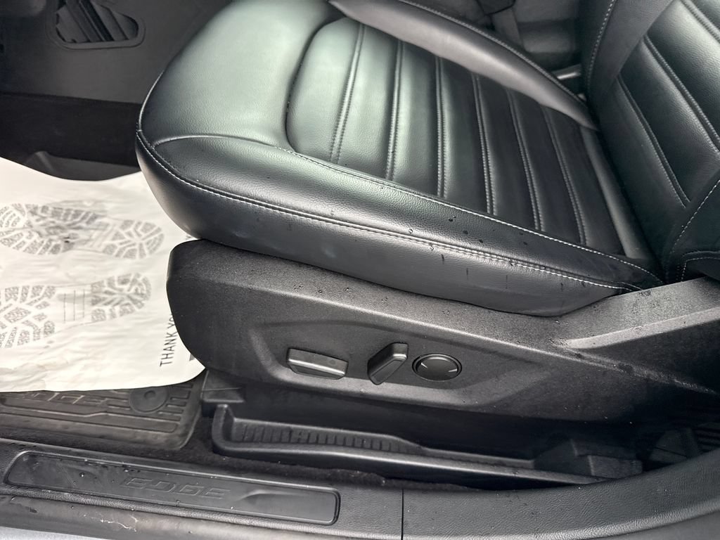 Used 2024 Ford Edge SEL w/ Convenience Package AWD/4WD image 28