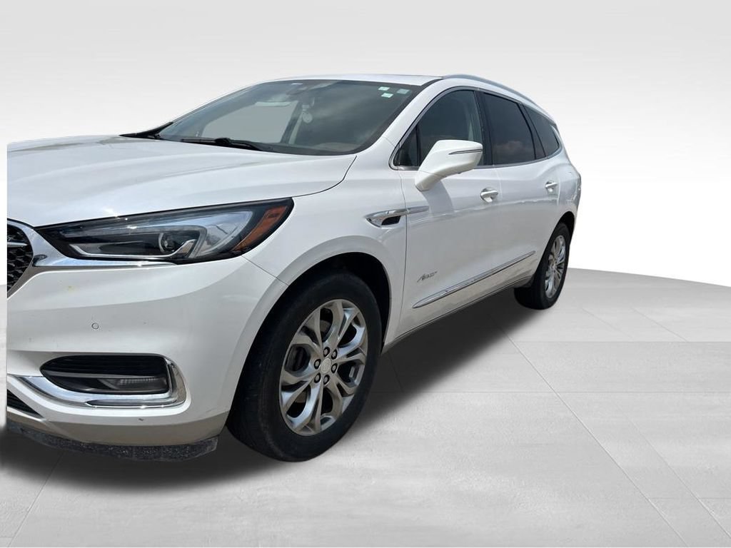 Used 2018 Buick Enclave Avenir w/ Avenir Technology Package AWD/4WD image 12