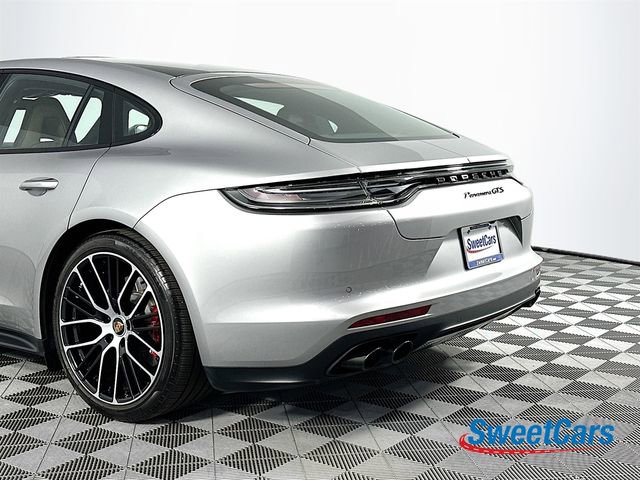Used 2022 Porsche Panamera GTS image 54