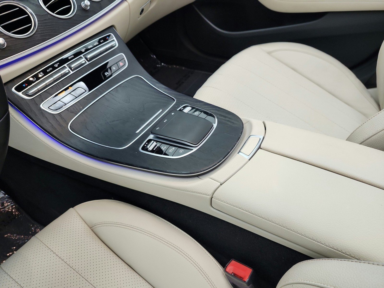 Used 2021 Mercedes-Benz E 350 Sedan image 11