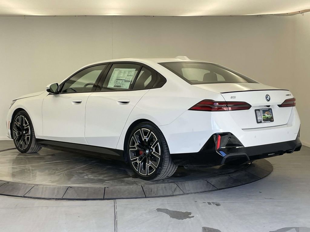 New 2026 BMW i5 eDrive40 w/ M Sport Package AWD/4WD image 3