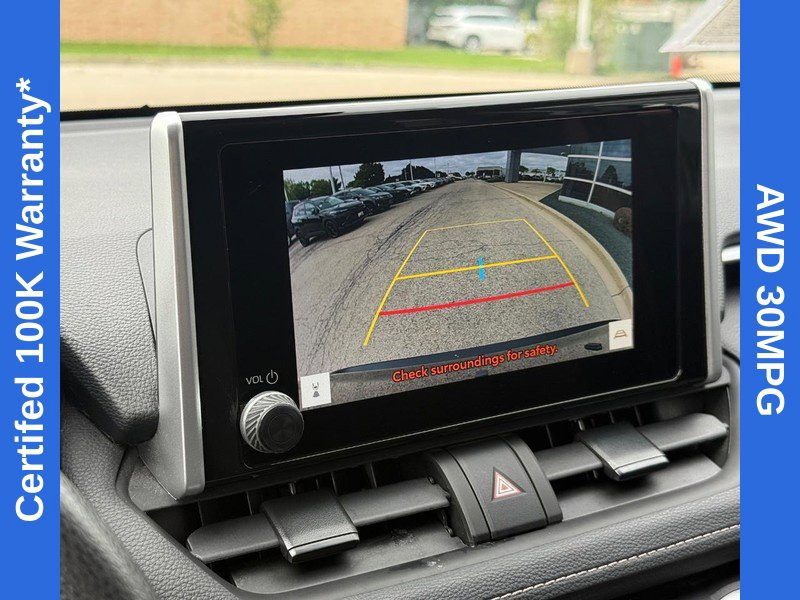 Used 2025 Toyota RAV4 LE AWD/4WD image 24