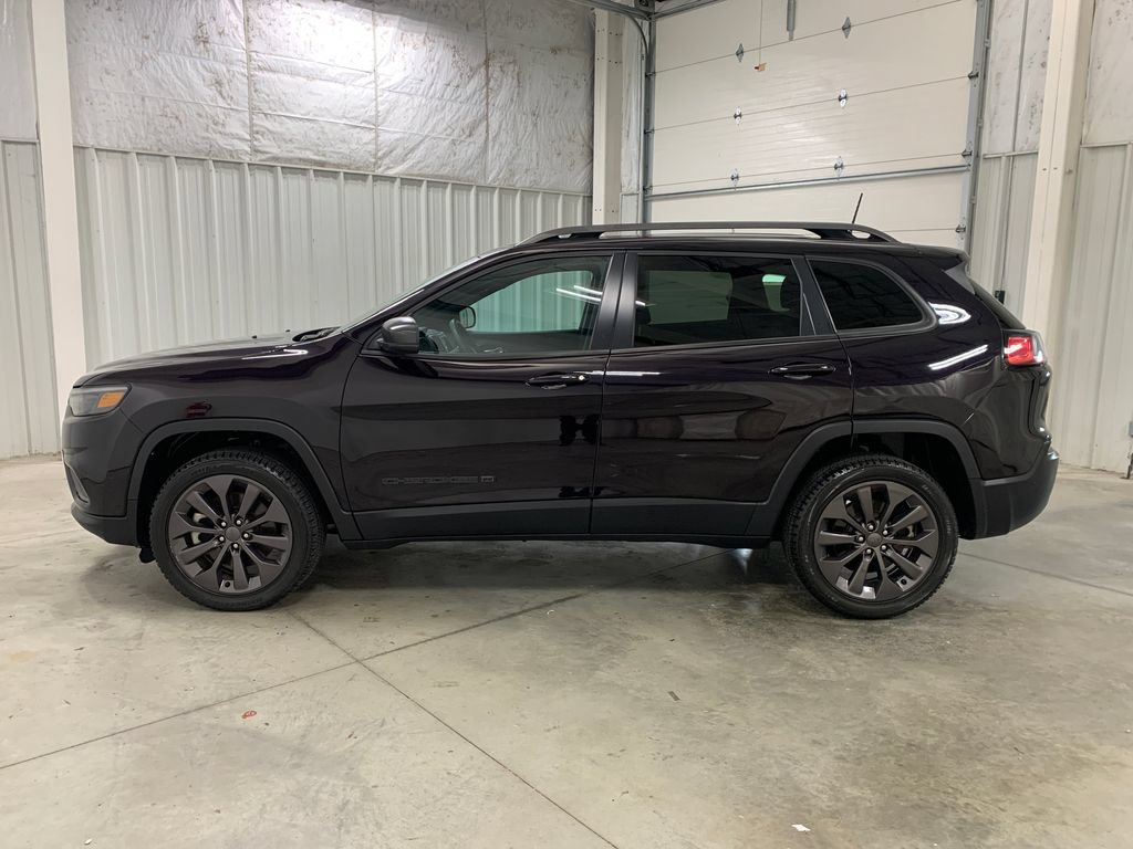 Used 2021 Jeep Cherokee Latitude Lux 80th Anniv w/ Quick Order Package 26U 80TH AWD/4WD image 3
