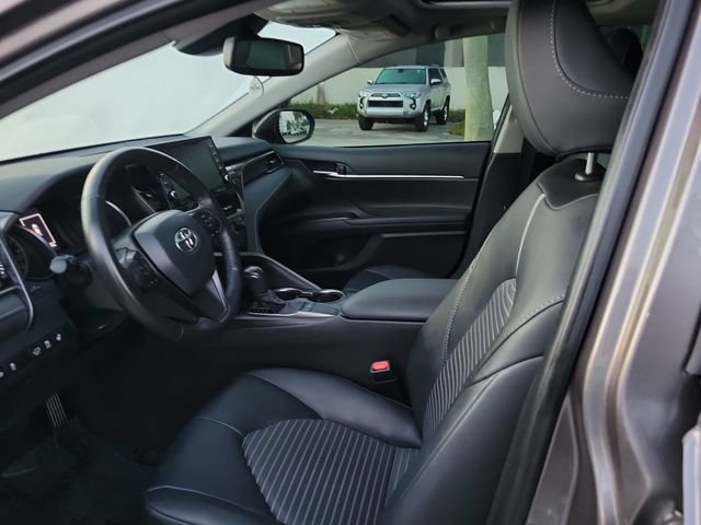 Used 2024 Toyota Camry SE w/ Cold Weather Package FWD image 11