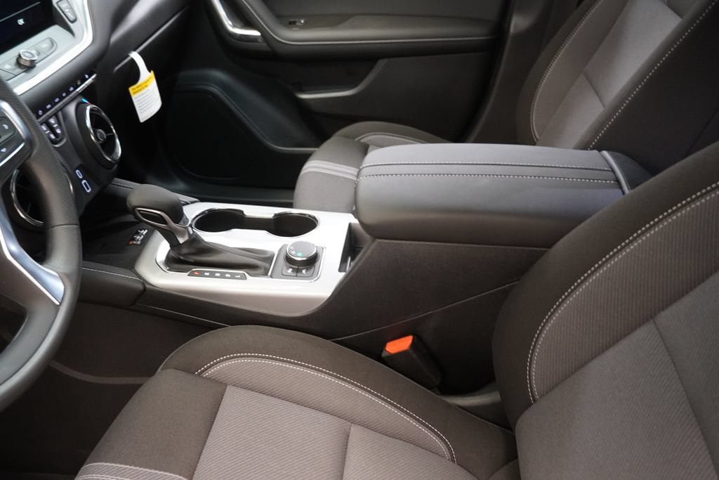 New 2026 Chevrolet Blazer LT w/ Convenience Package FWD image 7