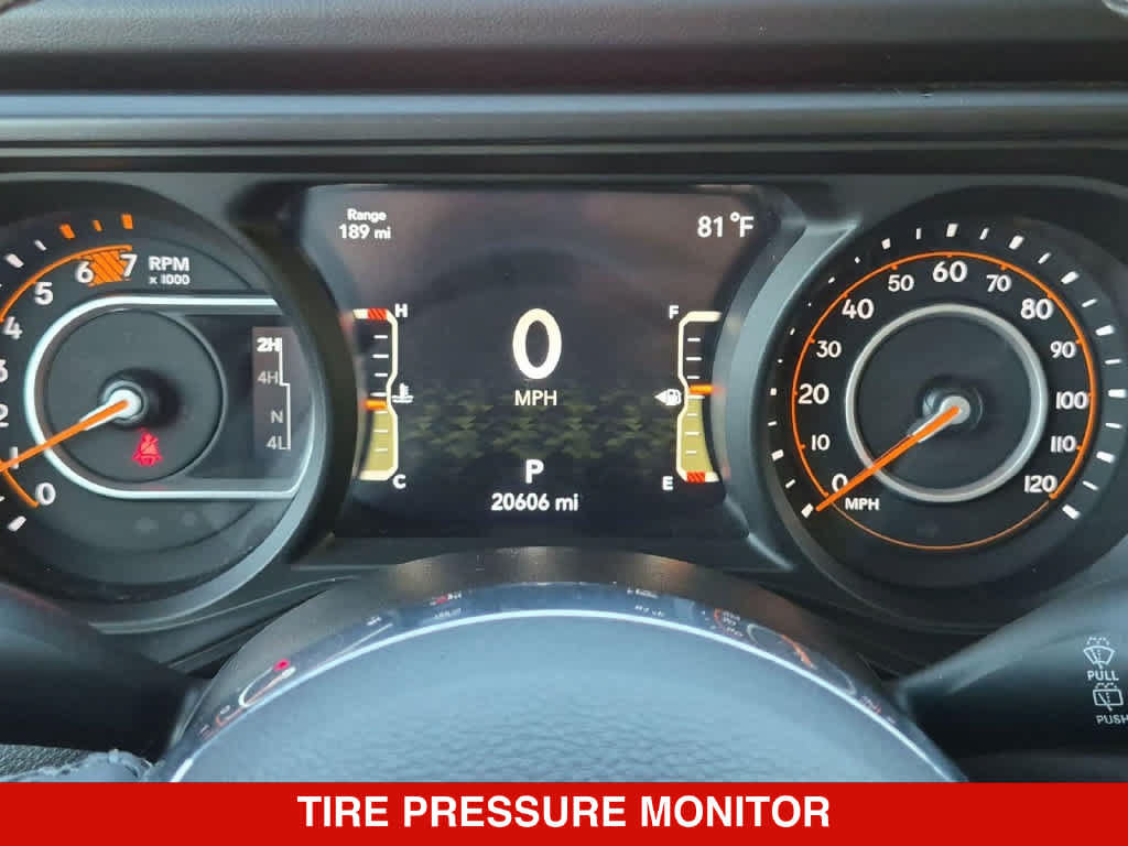 Used 2026 Jeep Wrangler Unlimited Sahara AWD/4WD image 31
