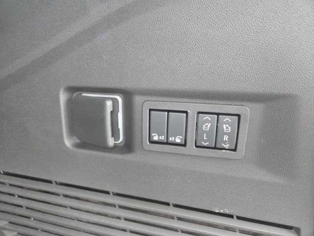 New 2026 Chevrolet Tahoe LT w/ Comfort Package image 18