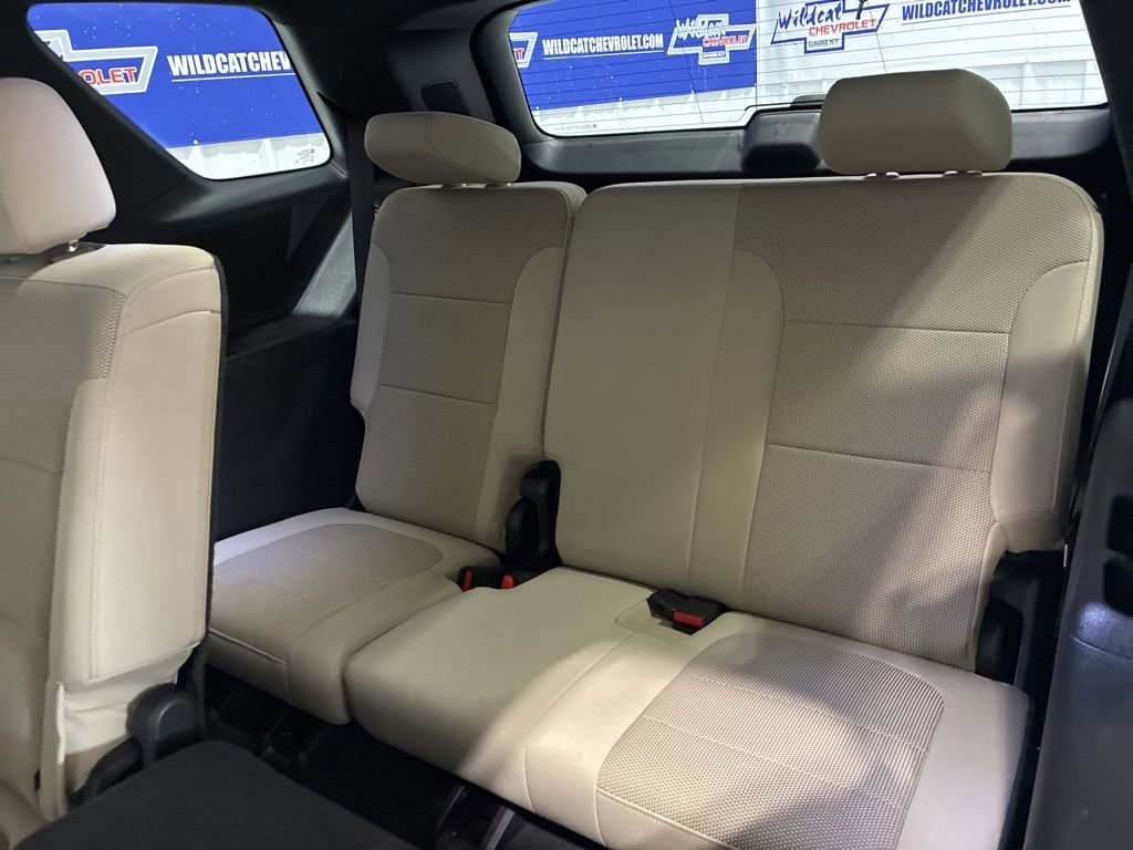 Used 2022 Chevrolet Traverse LS FWD image 35