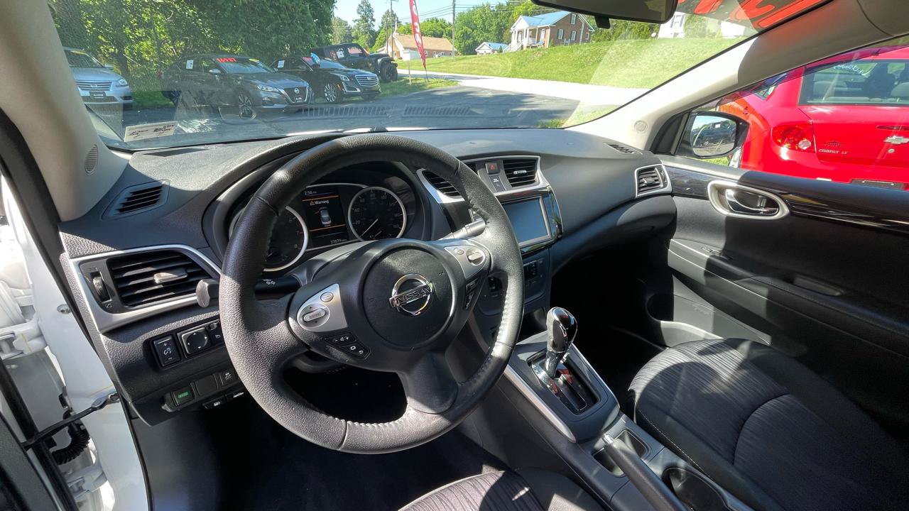 Used 2019 Nissan Sentra SV FWD image 17
