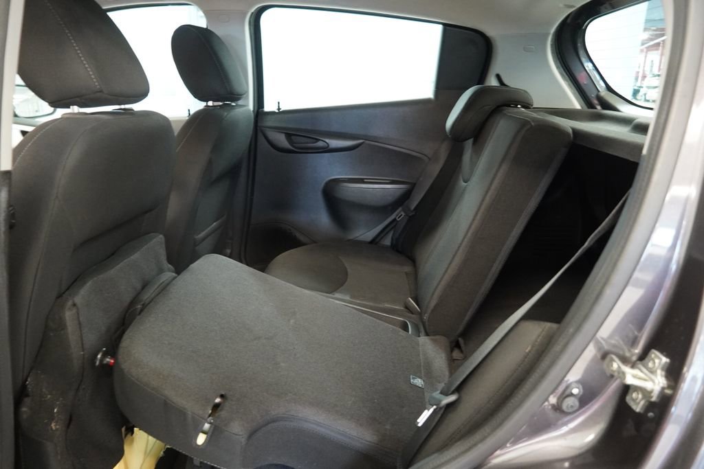 Used 2016 Chevrolet Spark LT image 26