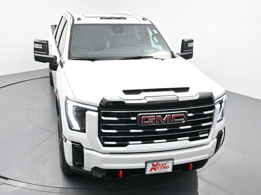 New 2026 GMC Sierra 3500 AT4 w/ AT4 Premium Plus Package image 4