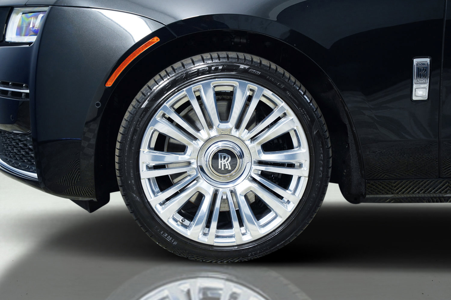 Used 2022 Rolls-Royce Ghost image 11