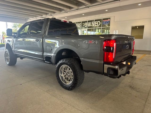 Used 2026 Ford F350 Lariat AWD/4WD image 2