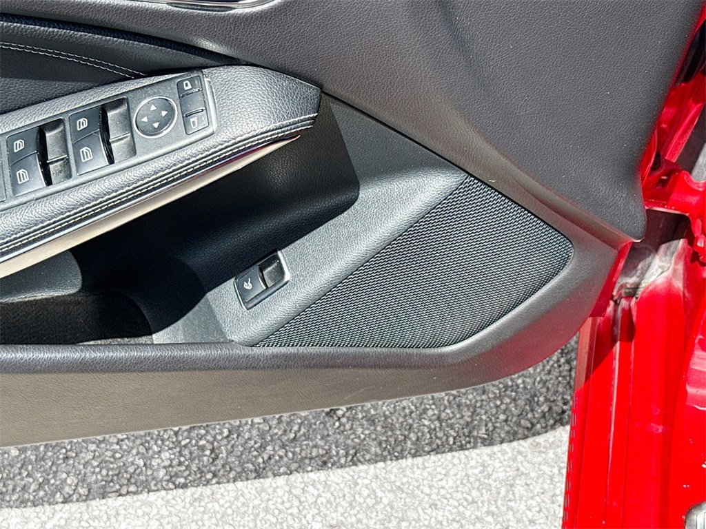 Used 2018 Mercedes-Benz CLA 250 image 19