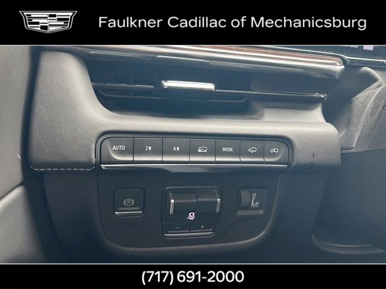 Used 2021 Cadillac Escalade Sport Platinum AWD/4WD image 22