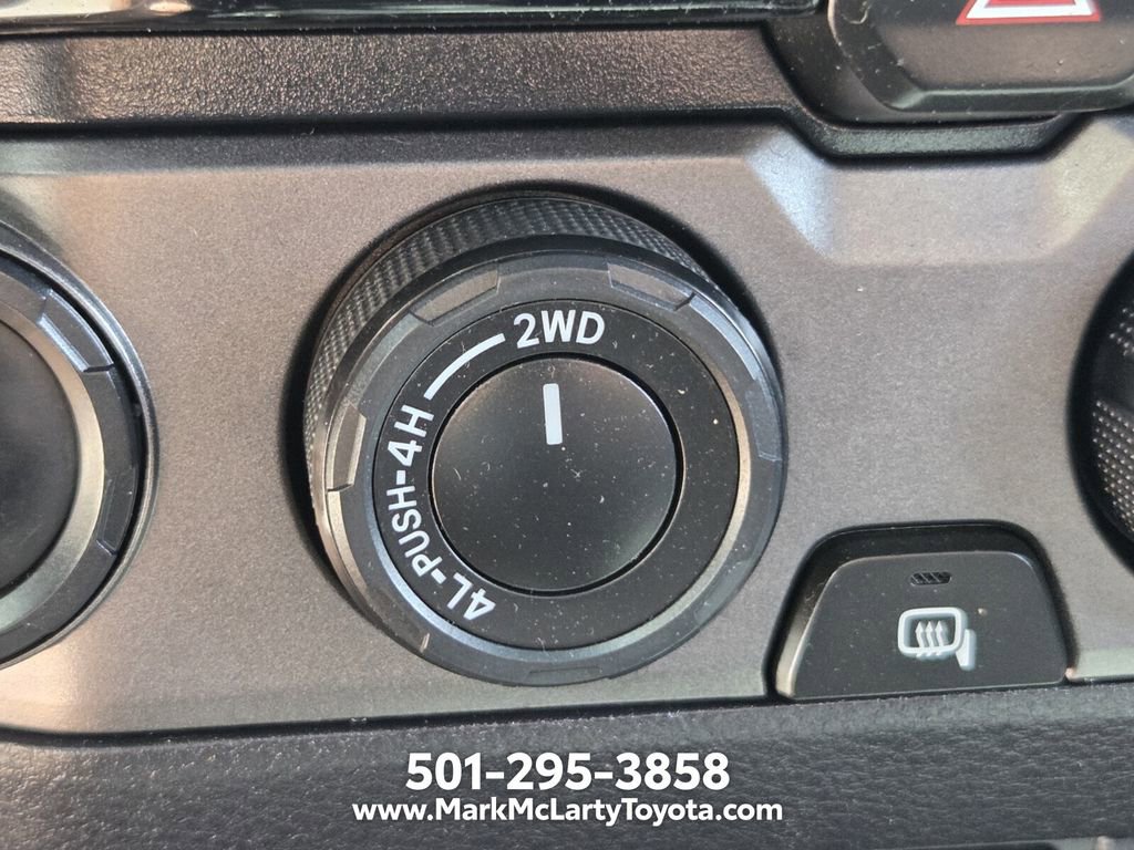 Used 2017 Toyota Tacoma TRD Off-Road AWD/4WD image 21