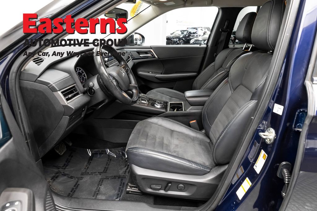 Used 2022 Mitsubishi Outlander SE AWD/4WD image 14