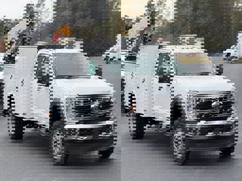 New 2026 Ford F550 4x4 Supercab Super Duty image 3