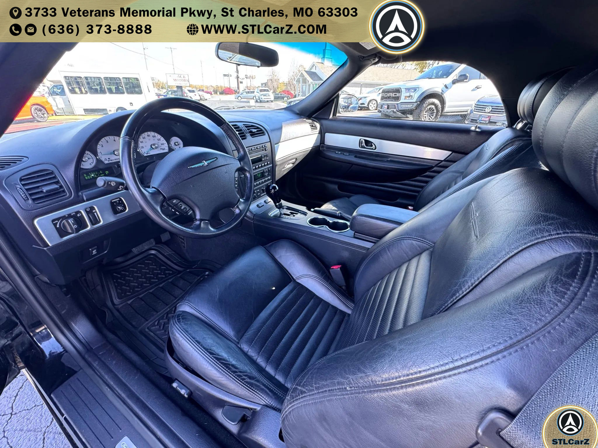 Used 2003 Ford Thunderbird image 10