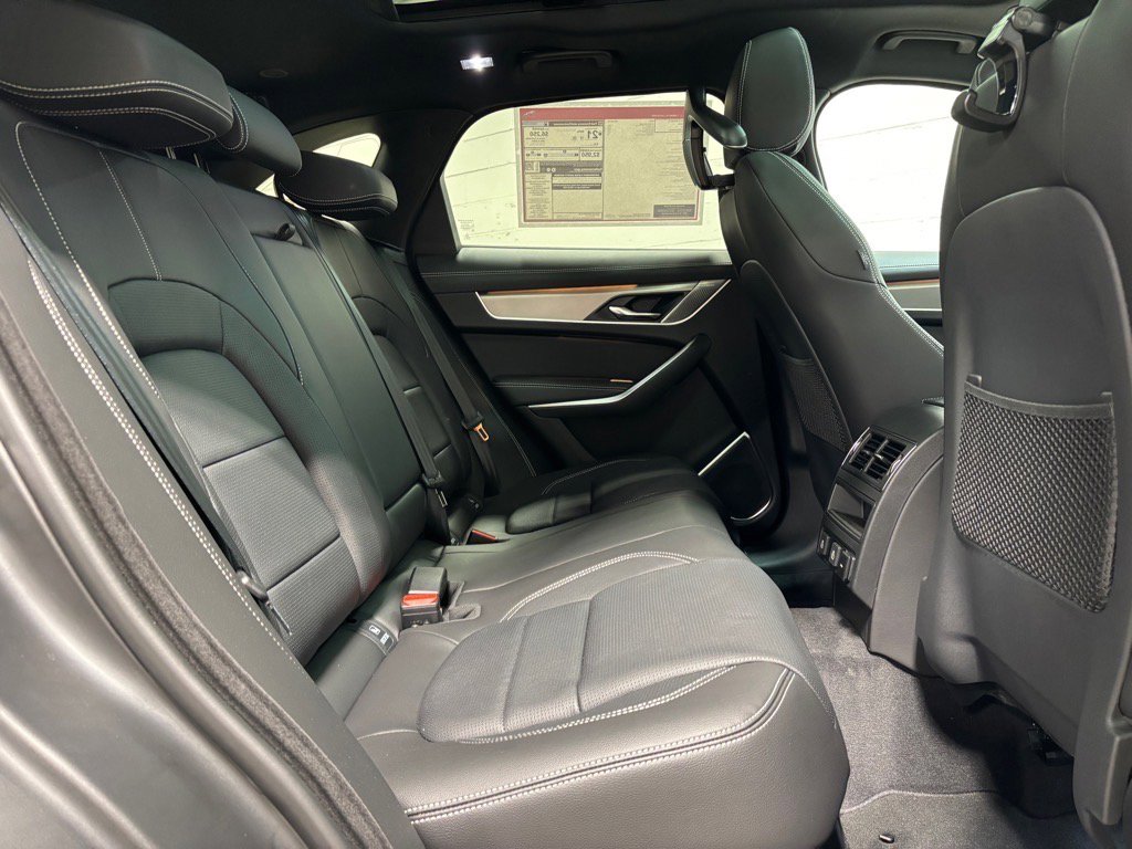 New 2026 Jaguar F-PACE R-Dynamic S image 39