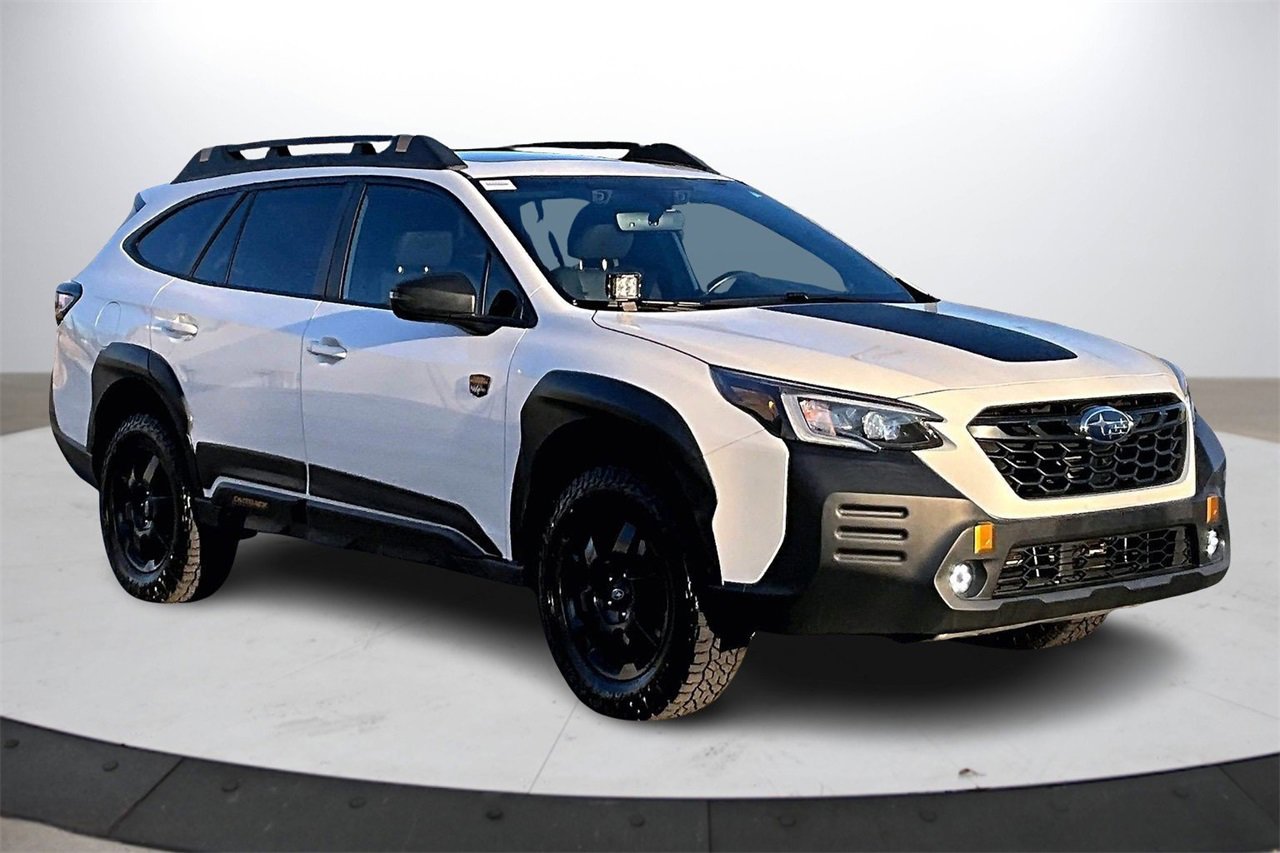 Used 2022 Subaru Outback Wilderness image 2