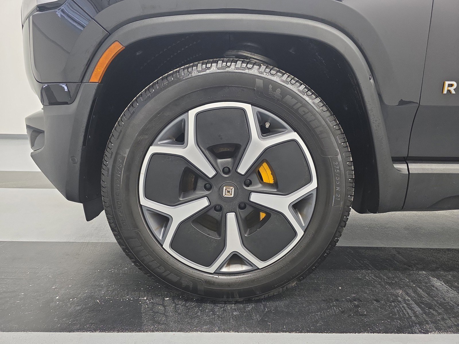 Used 2022 Rivian R1T Adventure image 9