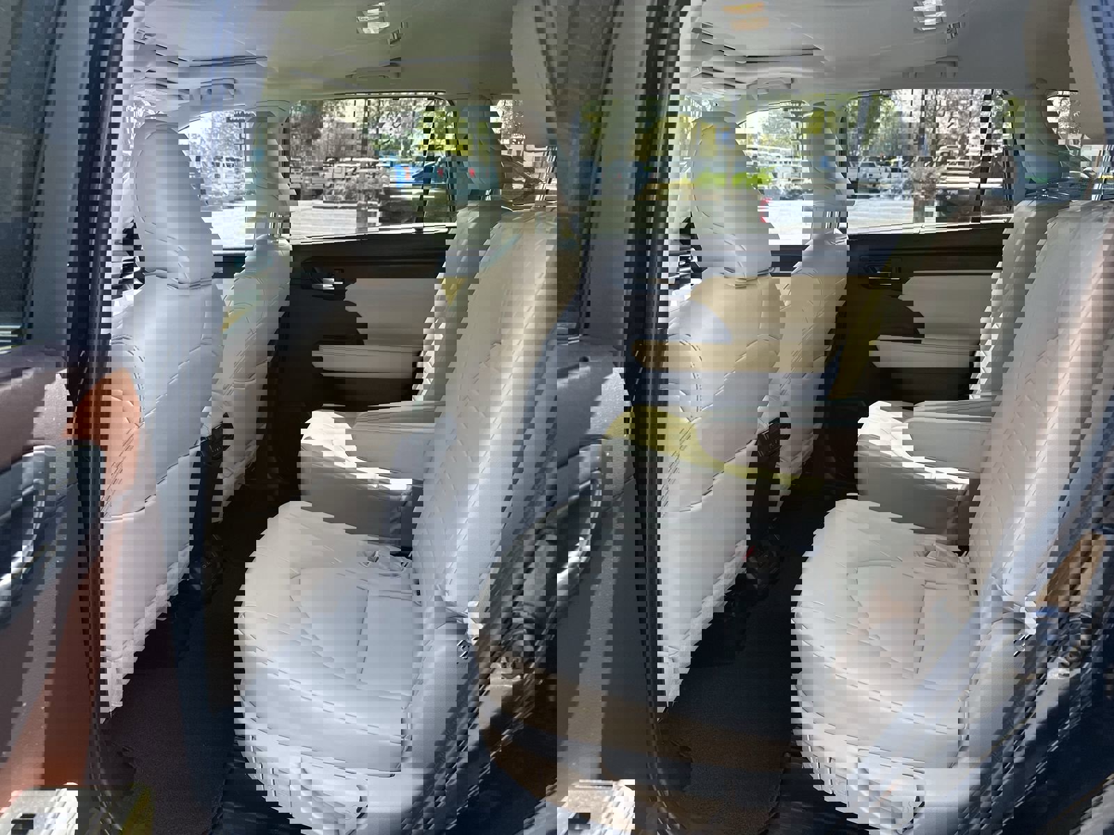 Used 2022 Toyota Highlander XLE image 31