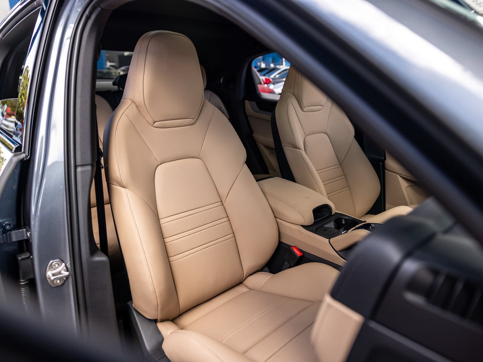 New 2026 Porsche Cayenne Coupe AWD/4WD image 58