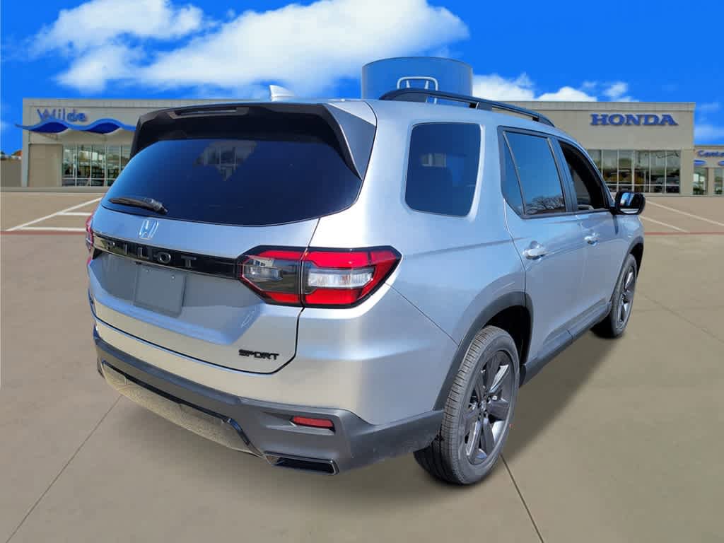 New 2026 Honda Pilot Sport image 5