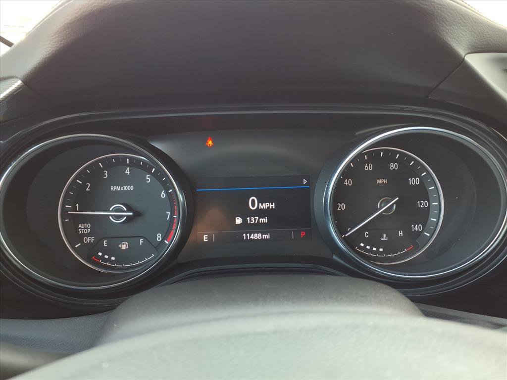 Certified 2022 Buick Encore GX Essence image 17