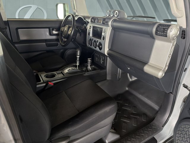 Used 2014 Toyota FJ Cruiser 4WD w/ Upgrade Package image 24