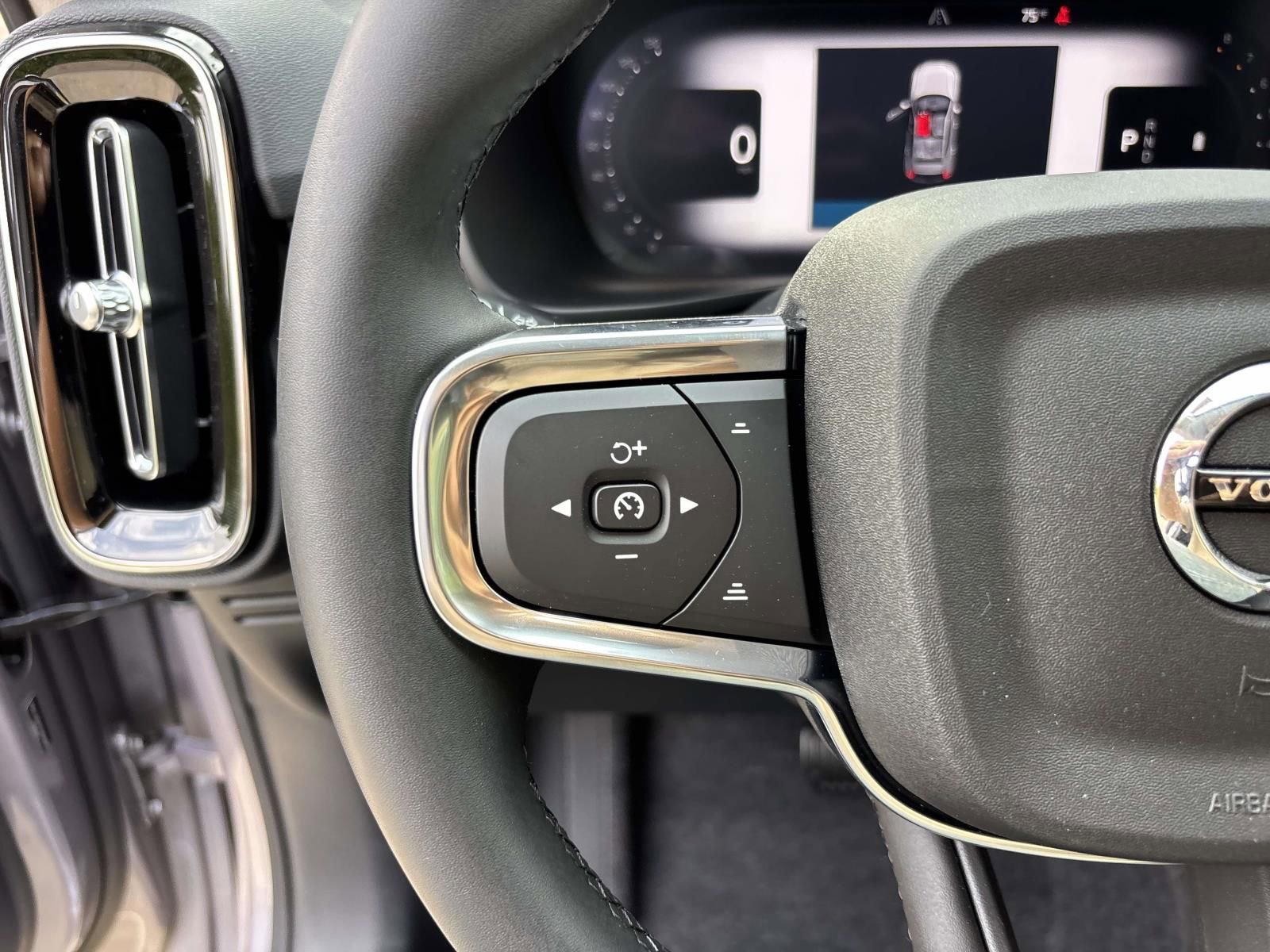 New 2026 Volvo XC40 B5 Plus w/ Protection Package Premier AWD/4WD image 17