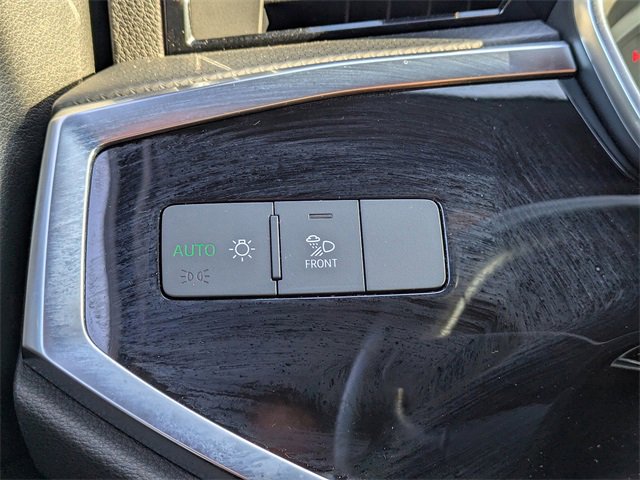 Used 2019 Audi Q3 2.0T Prestige w/ Prestige Package image 26