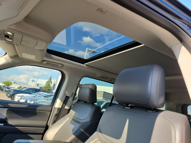 Certified 2025 Ford Expedition Active AWD/4WD image 20
