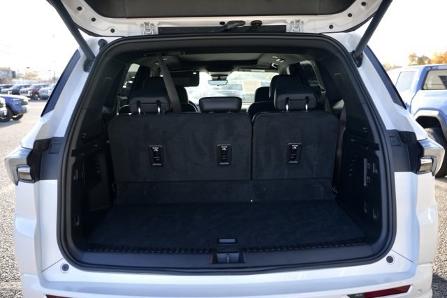 Used 2025 Buick Enclave Avenir w/ Super Cruise Package image 36