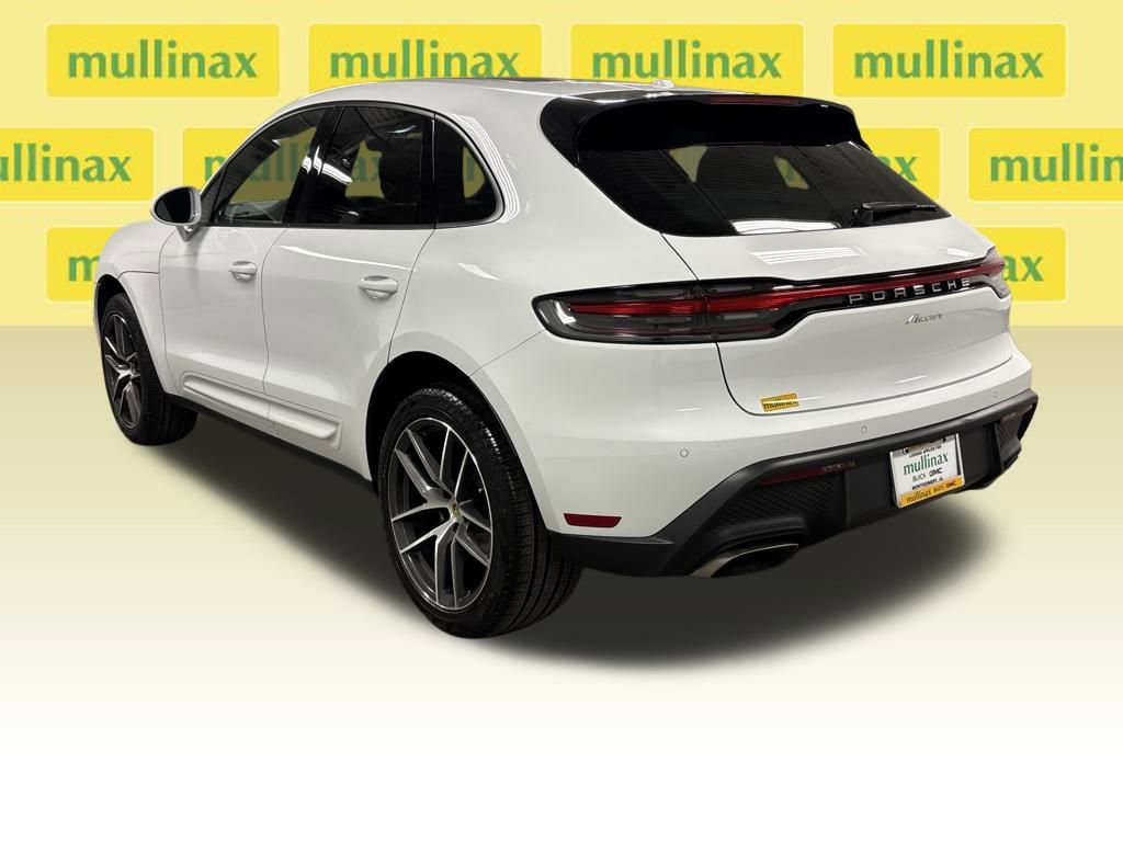 Used 2024 Porsche Macan image 14