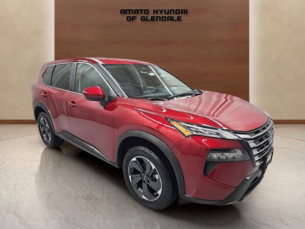 Used 2025 Nissan Rogue SV image 8