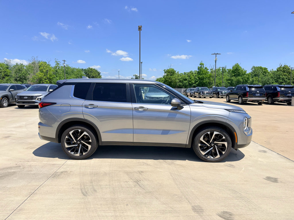 Used 2024 Mitsubishi Outlander SE AWD/4WD image 4