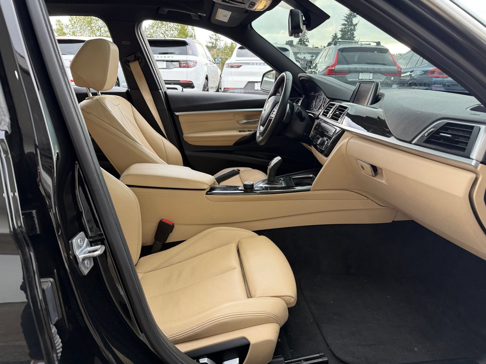 Used 2018 BMW 330i Sedan RWD image 24