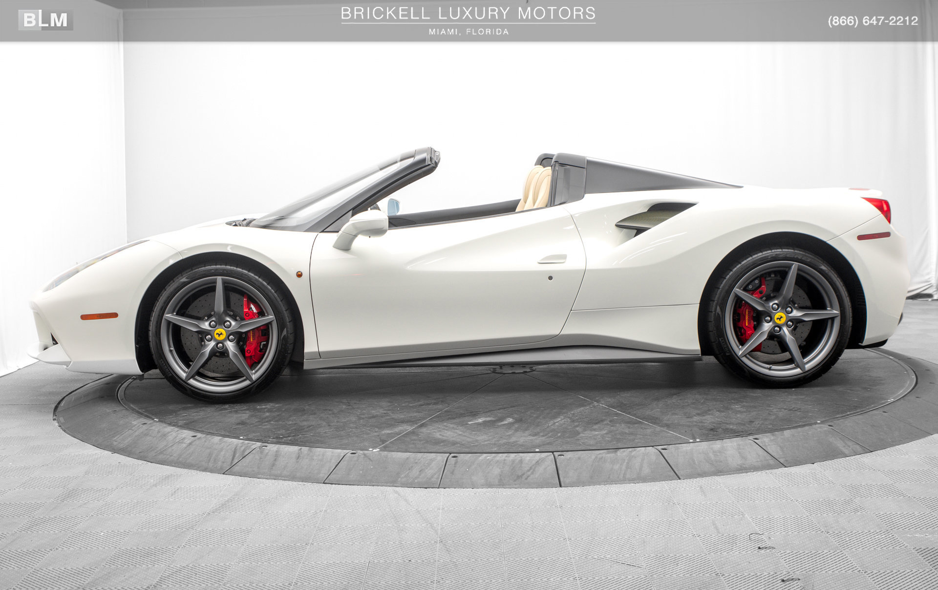Used 2018 Ferrari 488 Spider RWD image 6