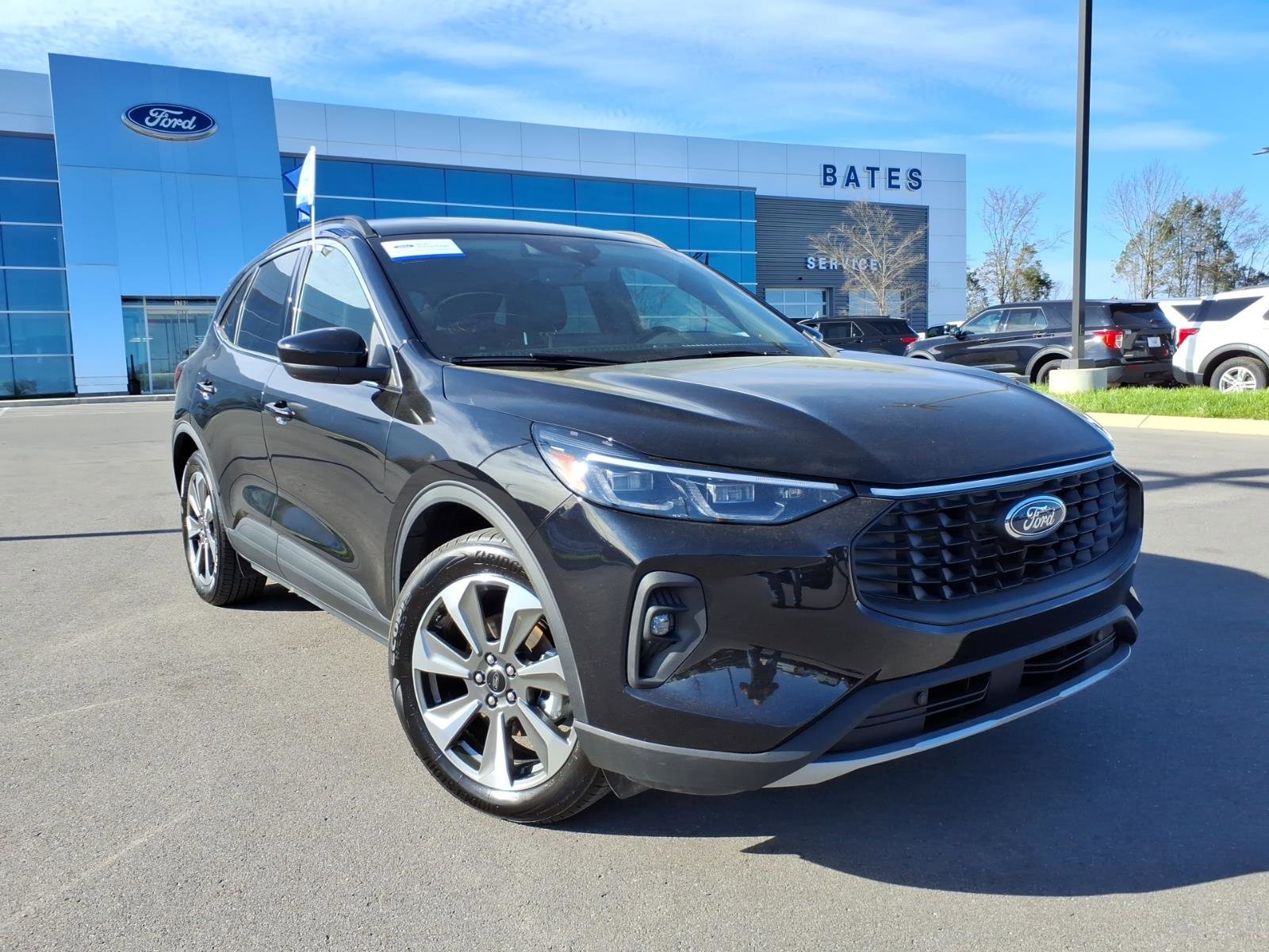 Certified 2025 Ford Escape Platinum w/ Class II Trailer Tow Package