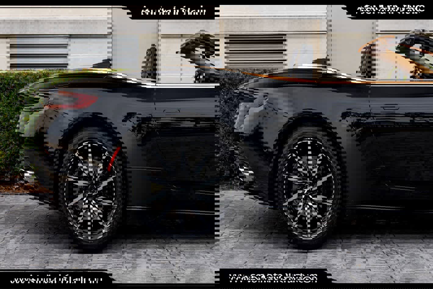 Used 2019 Aston Martin DB11 Volante image 20