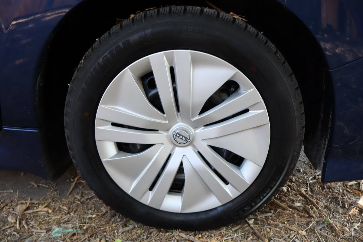 Used 2025 Nissan Leaf S FWD image 44
