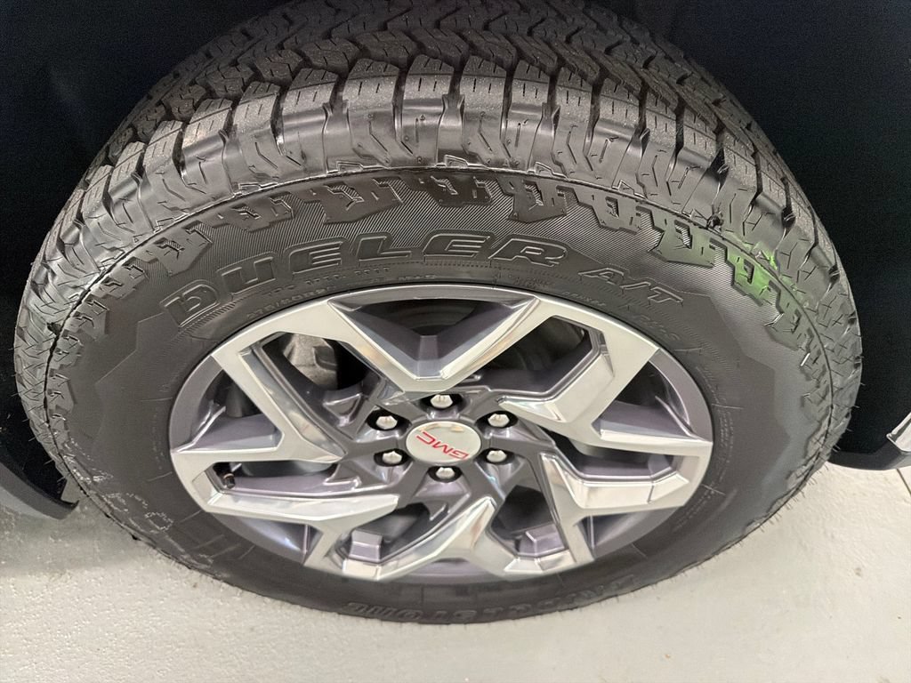 New 2026 GMC Sierra 1500 SLT w/ SLT Premium Plus Package AWD/4WD image 4