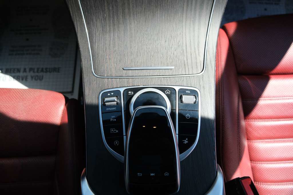 Used 2022 Mercedes-Benz C 300 Coupe image 31